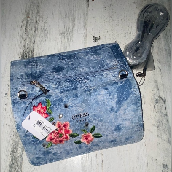 🆕 Guess Crossbody Purse/wallet Jean Embroidery Flowers #W1 - Picture 4 of 5
